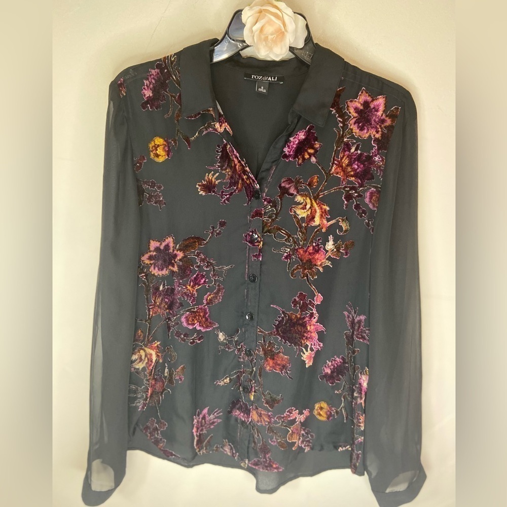 Roz & Ali~Sheer Black Fabric~Crushed Velvet Floral Design~Long Sleeves~Size S